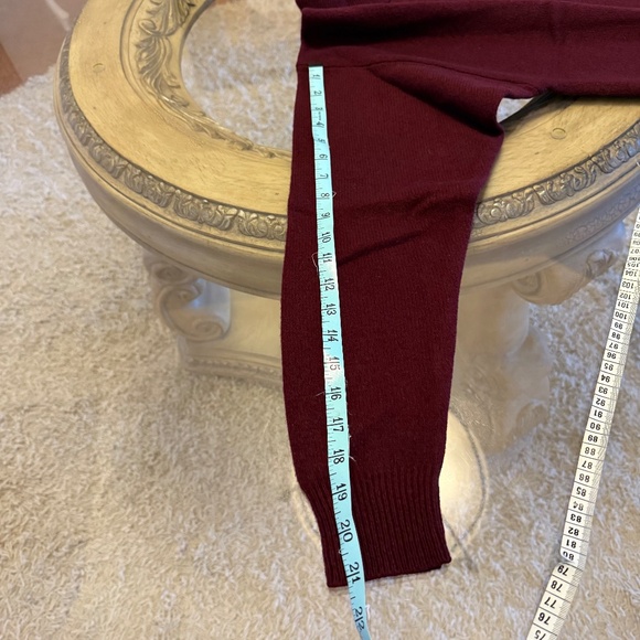 VTG Polo Ralph Lauren Wine Collared Crest Two Button Lambswool Sweater Men’s S - Picture 11 of 11